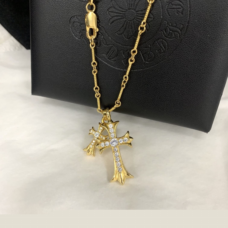 Ch**me He**ts necklaces